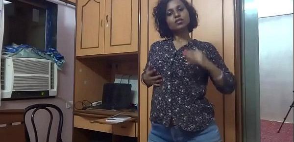  Big Ass Mumbai College Girl Spanking Herself Fucking Her Tight Desi Pussy